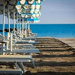 Adriatico アパートホテル